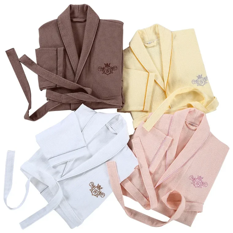 Rolled silk fabric with a smooth and shiny finish.