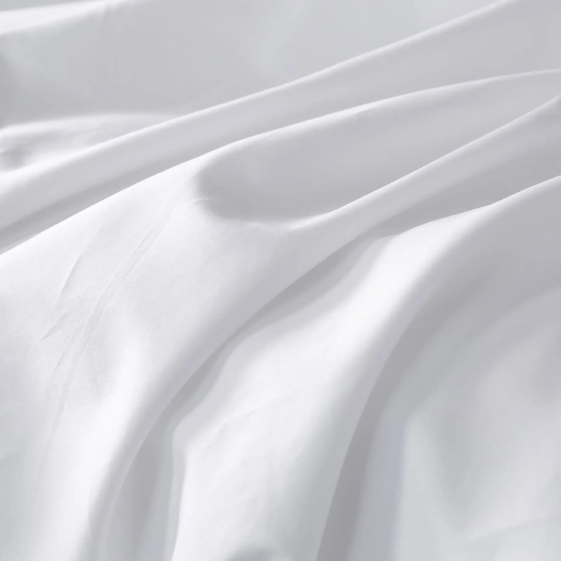 Detailed embroidery on high-quality textile
