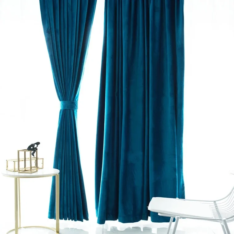 Knitted fabric with a cozy and warm texture
